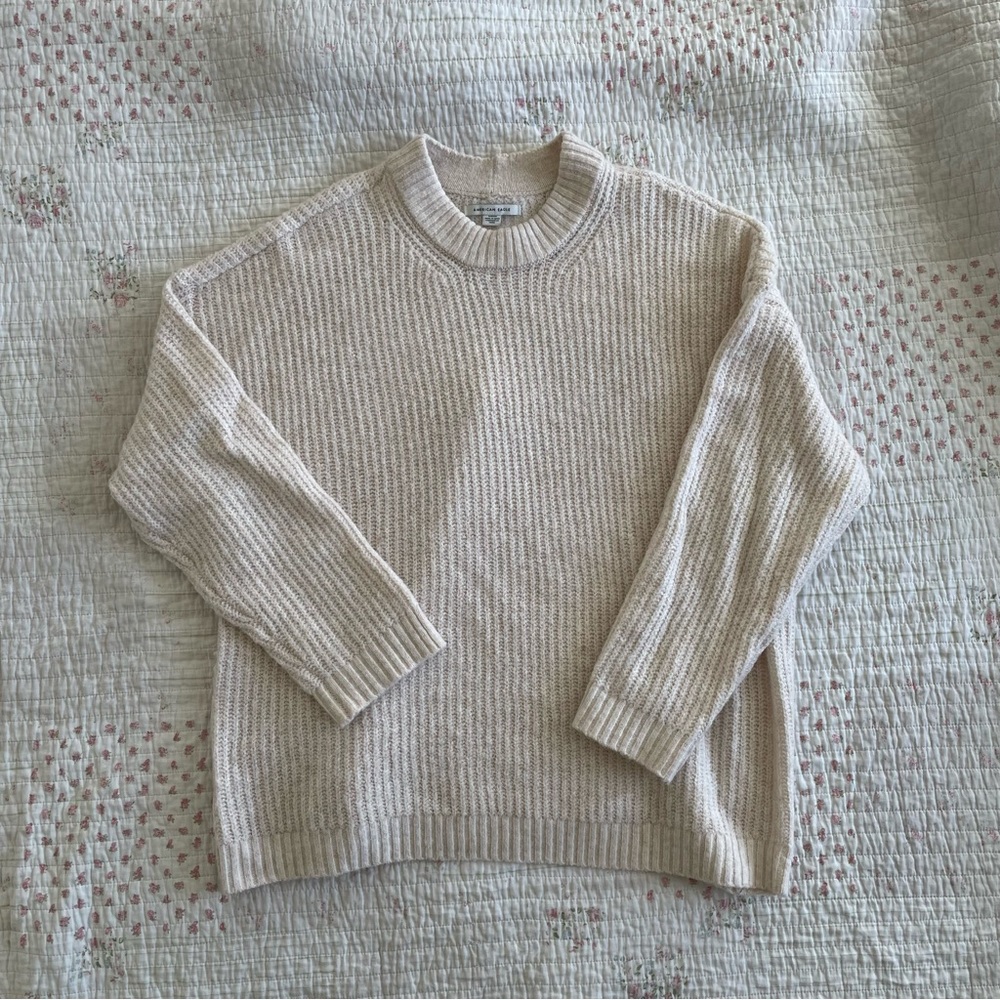 AE white crewneck sweater
